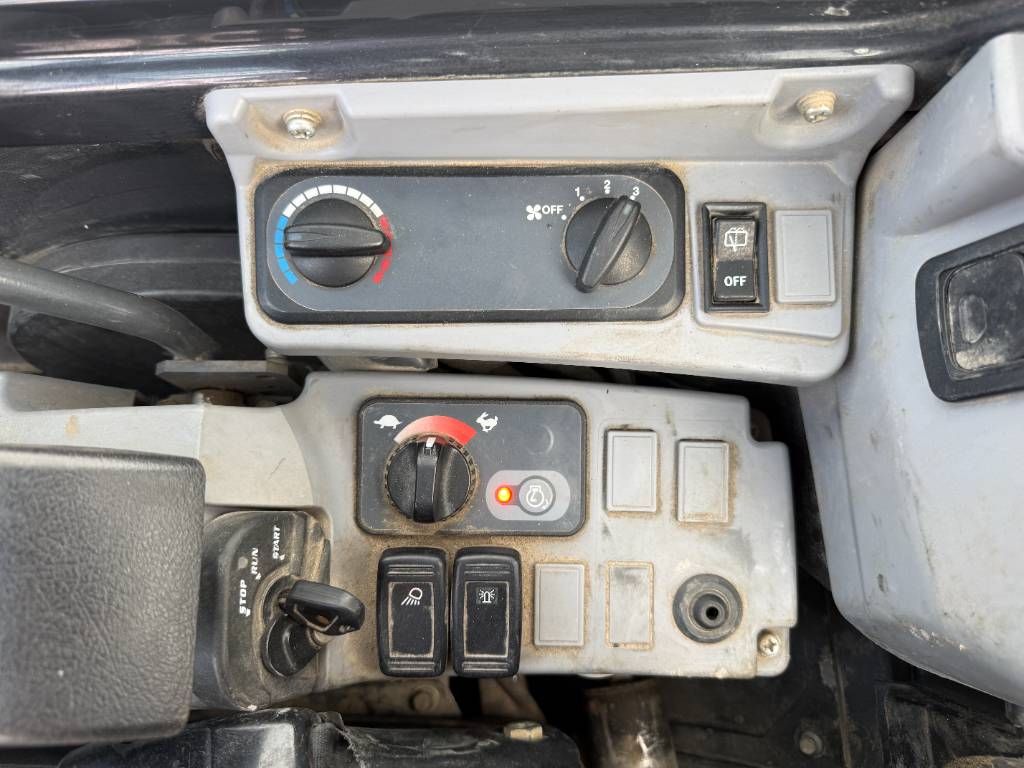 Kubota KX037-4 - Hammer Lines / Quick Coupler