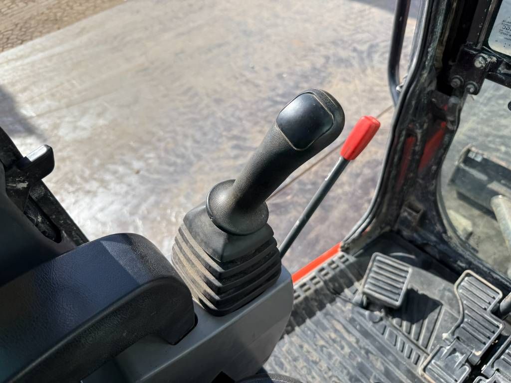 Kubota KX037-4 - Hammer Lines / Quick Coupler