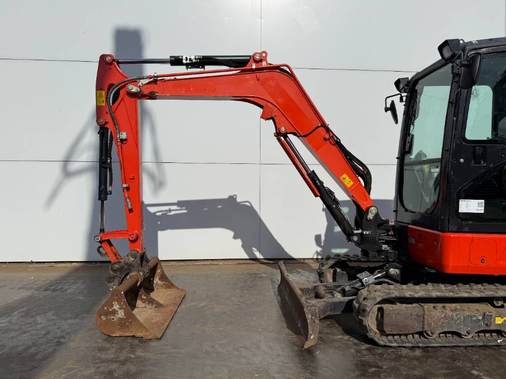 Kubota KX037-4 - Hammer Lines / Quick Coupler