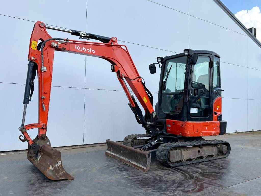 Kubota KX037-4 - Hammer Lines / Quick Coupler