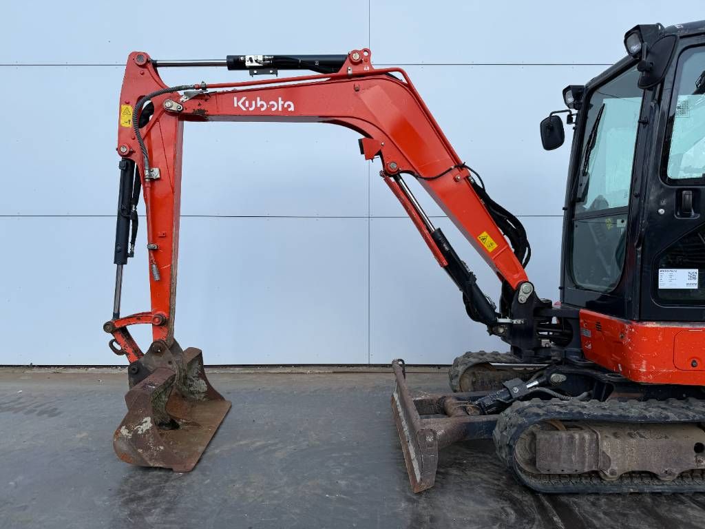 Kubota KX037-4 - Hammer Lines / Quick Coupler