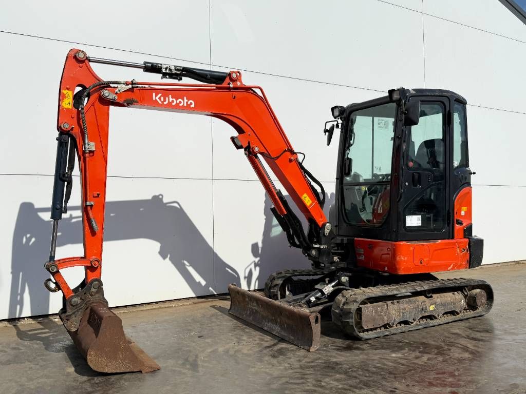 Kubota KX037-4 - Hammer Lines / Quick Coupler