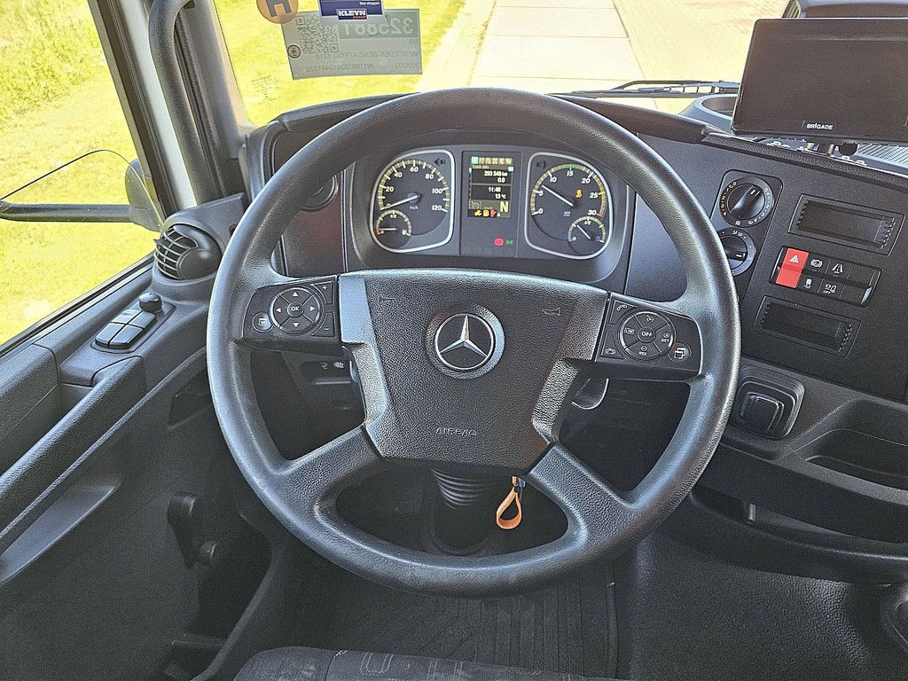 MERCEDES-BENZ ATEGO 1318