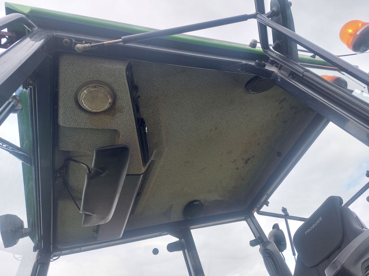 Deutz DX 4.31 40 KM