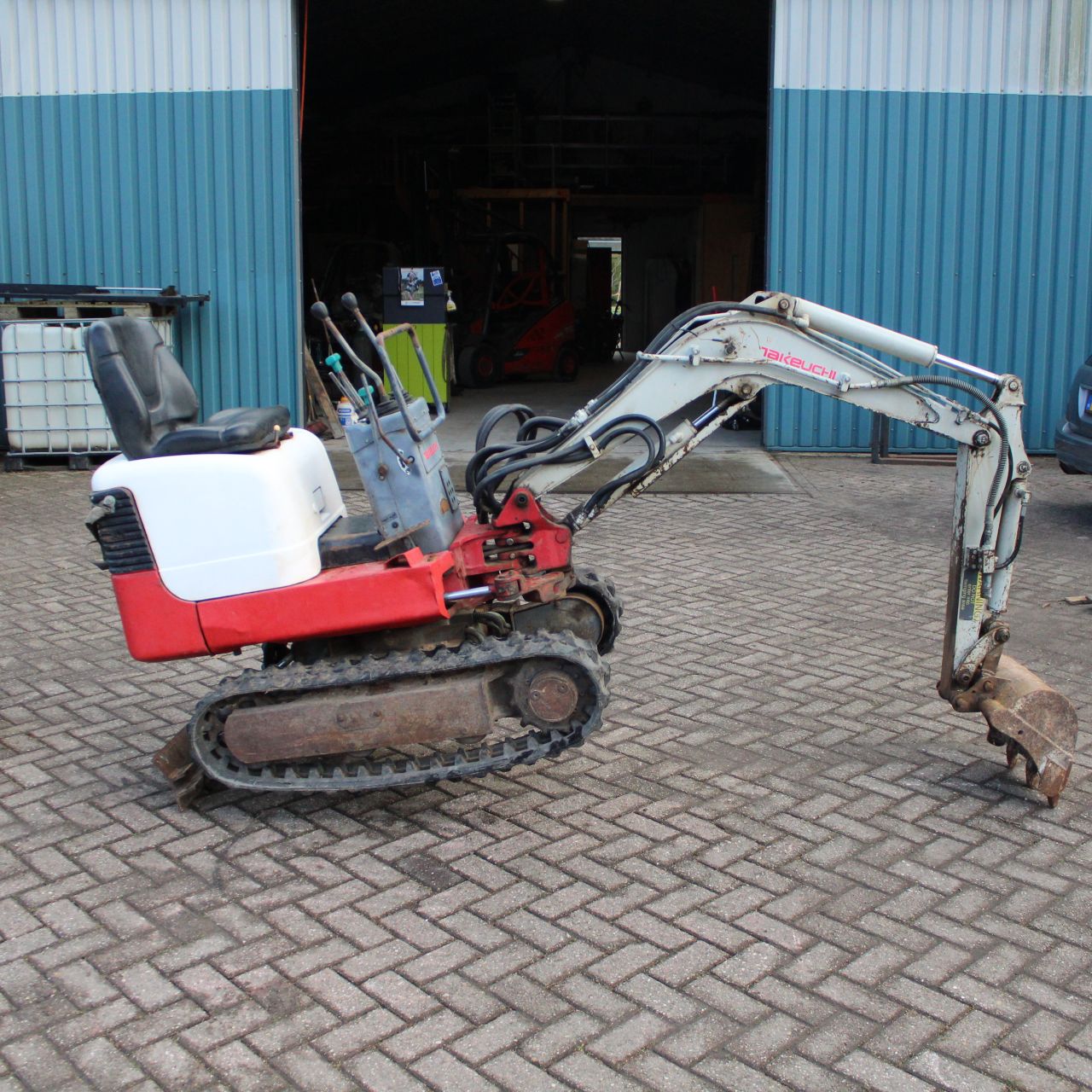 Takeuchi TB108
