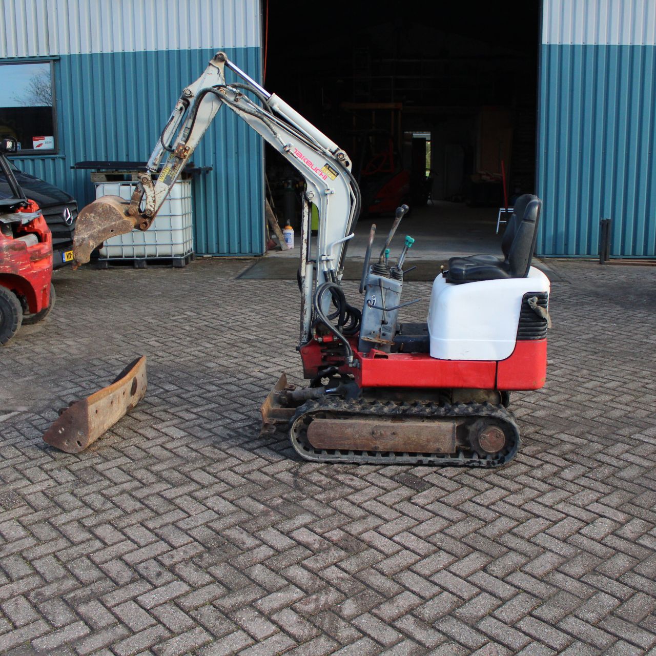 Takeuchi TB108