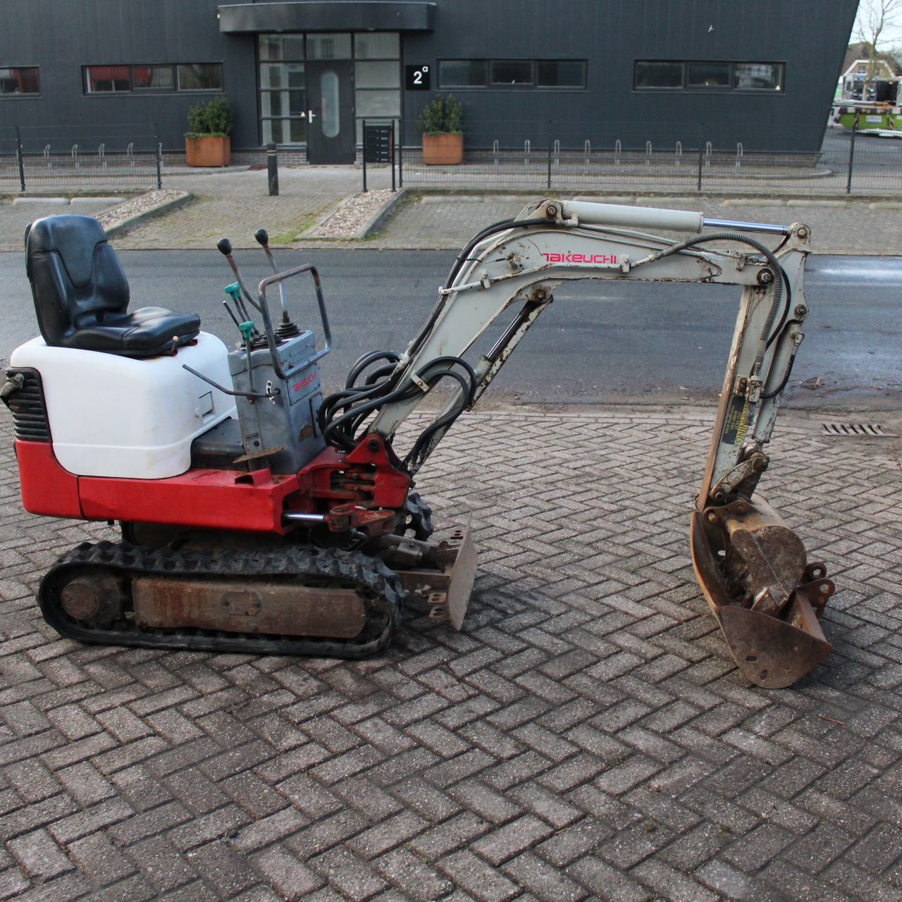Takeuchi TB108