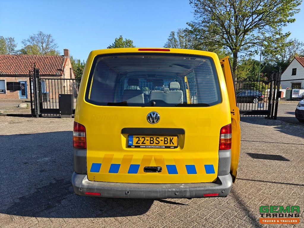 Volkswagen TRANSPORTER BESTEL TDI 77KW 1.0 L1H1 - Manual Transmission - Radio - 3 Seats - Air Conditioning - First Owner - NAP - 09-2026 MOT