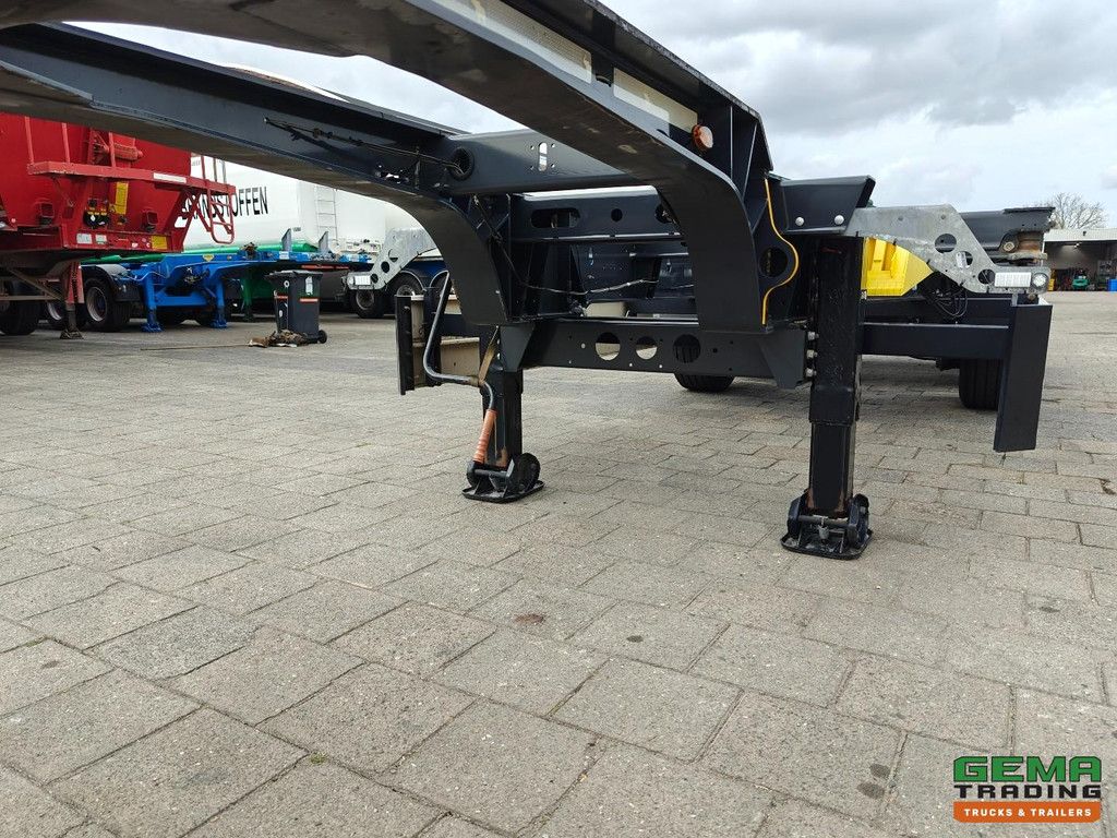 Schmitz Cargobull SCB S3D 2 x 20 Fuß, 1 x 30 Fuß, 1 x 40 Fuß – Heckantrieb – 3-achsige Schmitz-Scheibenbremsen – BE-Zulassung