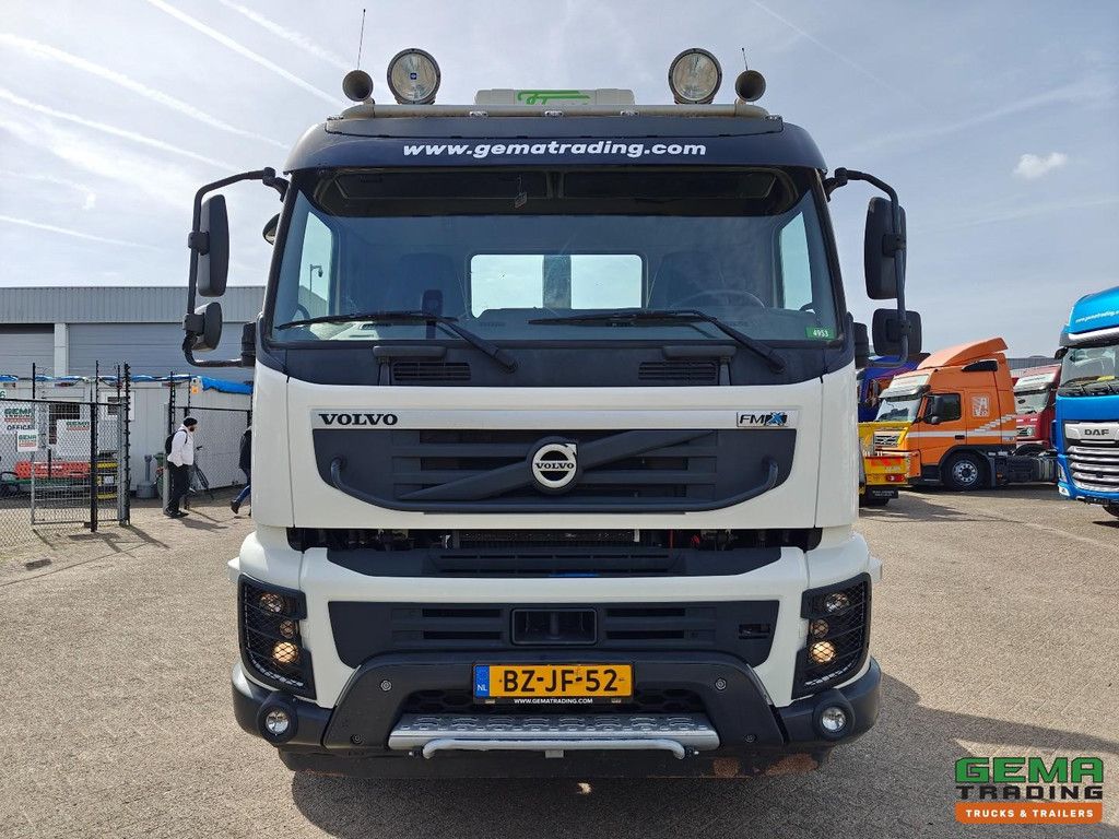 Volvo FMX 460 10x6/6 Day Cab EEV - VDL Hooklift 40T - Hub Reduction - Leaf Spring - Overpressure Unit - 10/2026 MOT