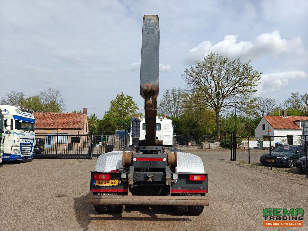 Volvo FMX 460 10x6/6 Day Cab EEV - VDL Hooklift 40T - Hub Reduction - Leaf Spring - Overpressure Unit - 10/2026 MOT