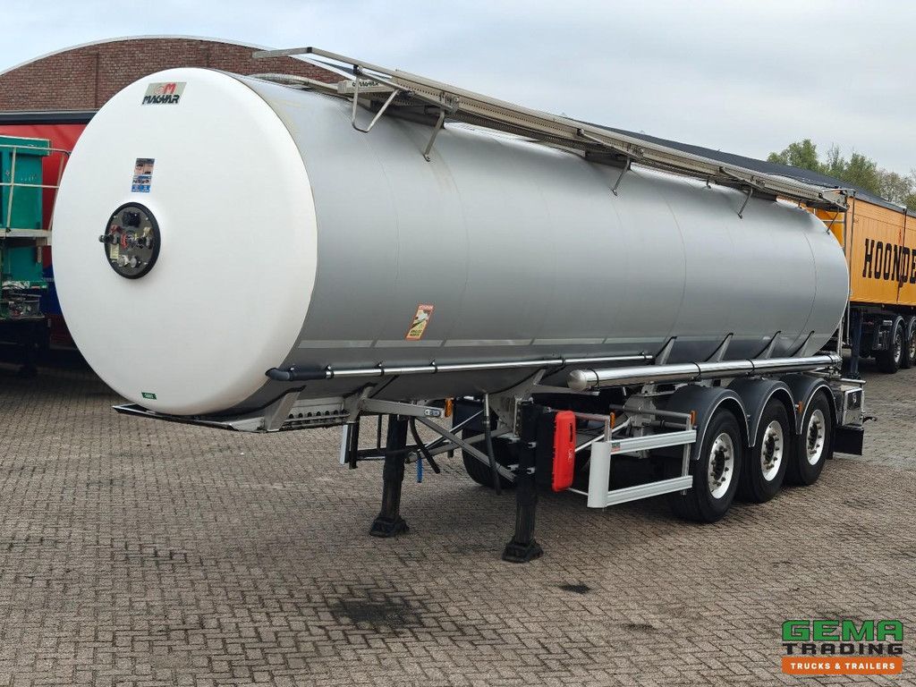 Magyar SR A1 SD4A0N 28.000 l – Isolierter Chemie-/Landwirtschaftstank – Edelstahl – 1 Kammer – Alcoa – 5.500 kg – 3-Achs-SAF-Scheibenkupplung