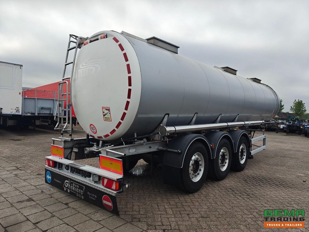 Magyar SR A1 SD4A0N 28.000 l – Isolierter Chemie-/Landwirtschaftstank – Edelstahl – 1 Kammer – Alcoa – 5.500 kg – 3-Achs-SAF-Scheibenkupplung