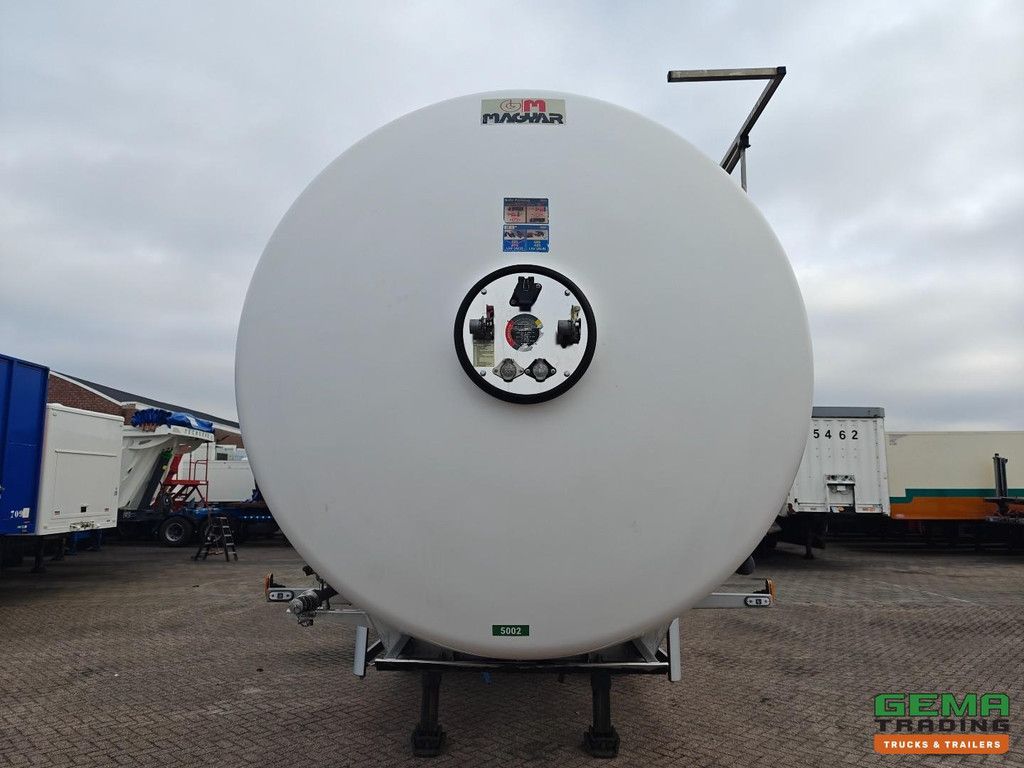 Magyar SR A1 SD4A0N 28.000 l – Isolierter Chemie-/Landwirtschaftstank – Edelstahl – 1 Kammer – Alcoa – 5.500 kg – 3-Achs-SAF-Scheibenkupplung
