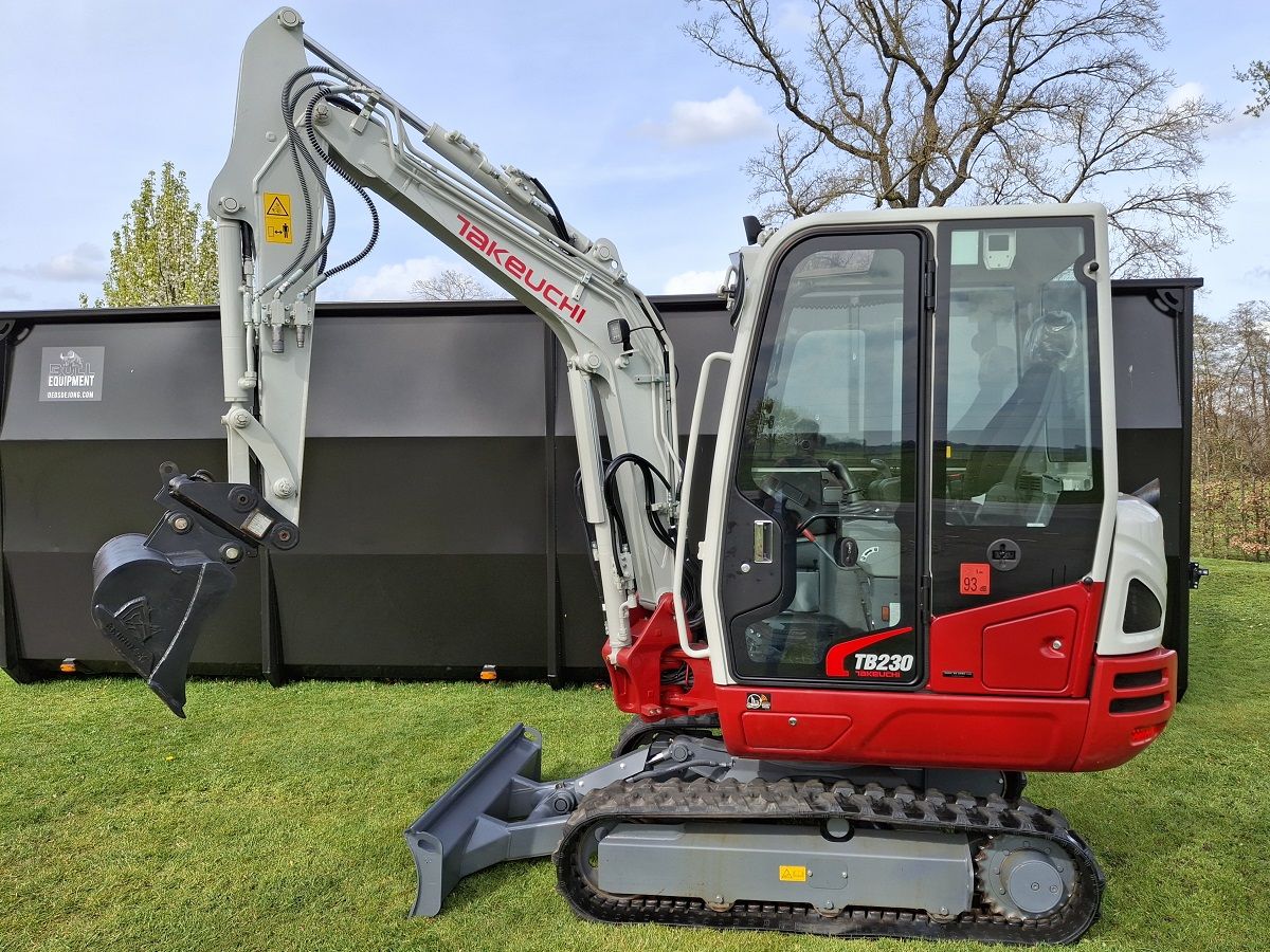 Takeuchi TB230, minigraver, minikraan, BJ2022.