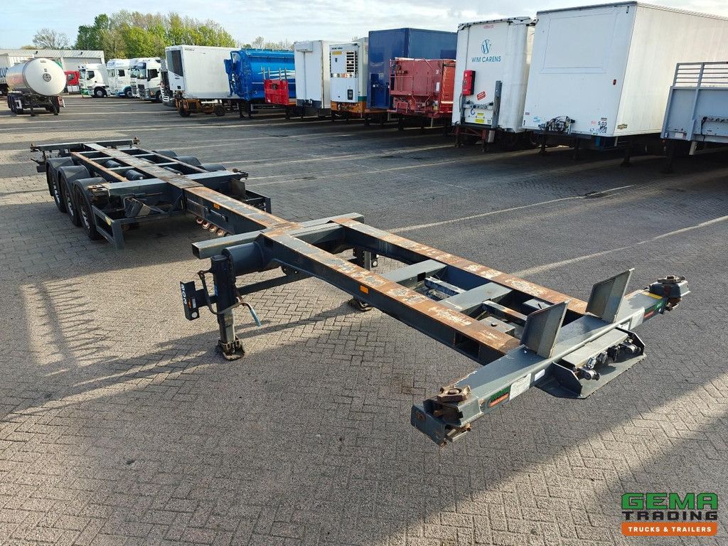 Broshuis 3 UCC-39/45 EU Multi - All Connections - Disc Brakes - 2x Lift Axle - 3 Axles SAF - 2 Pieces in Stock