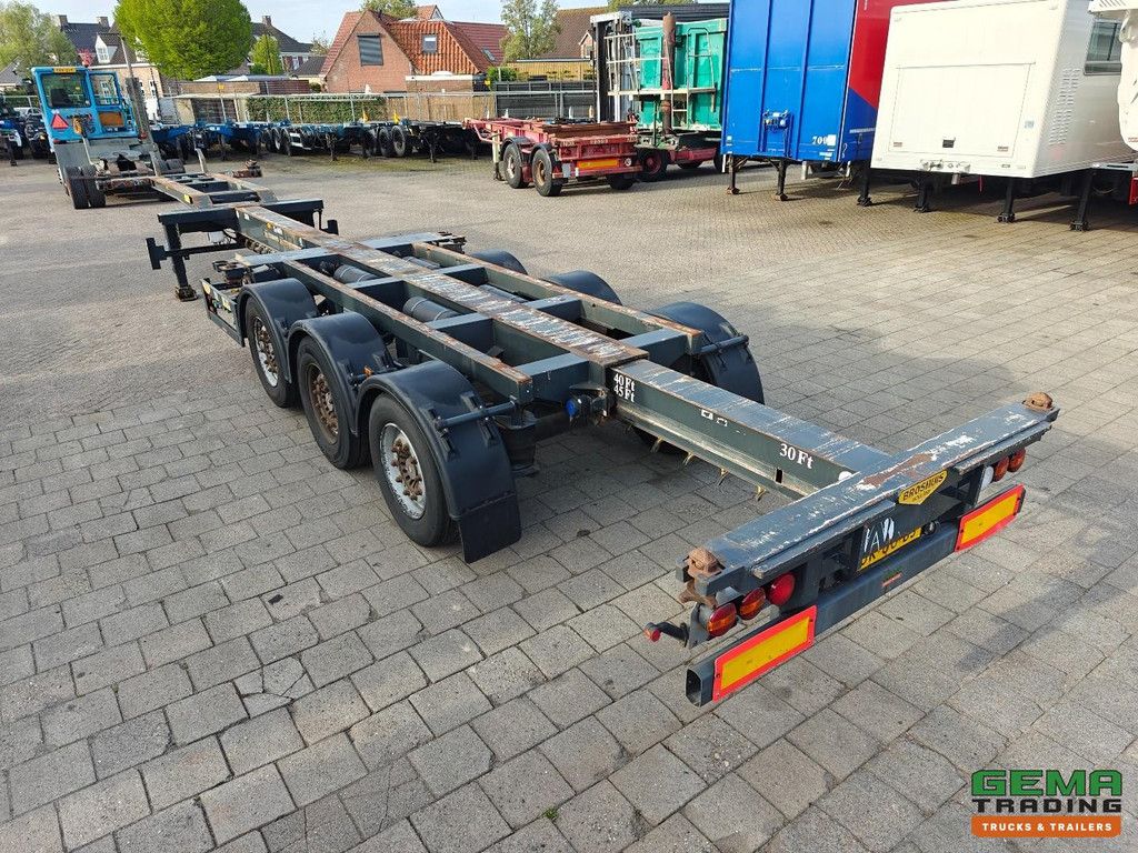 Broshuis 3 UCC-39/45 EU Multi - All Connections - Disc Brakes - 2x Lift Axle - 3 Axles SAF - 2 Pieces in Stock