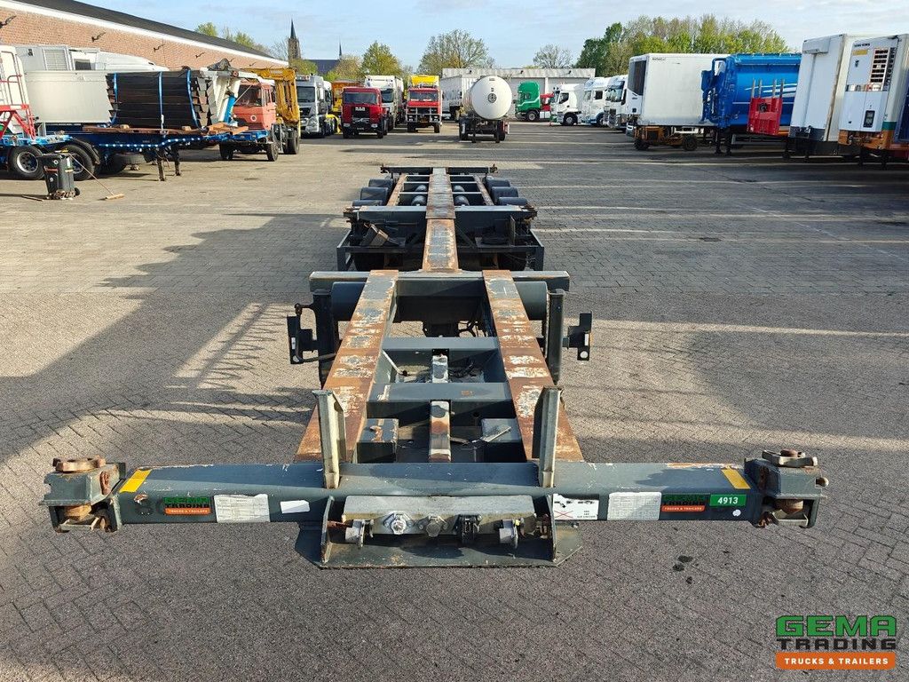 Broshuis 3 UCC-39/45 EU Multi - All Connections - Disc Brakes - 2x Lift Axle - 3 Axles SAF - 2 Pieces in Stock