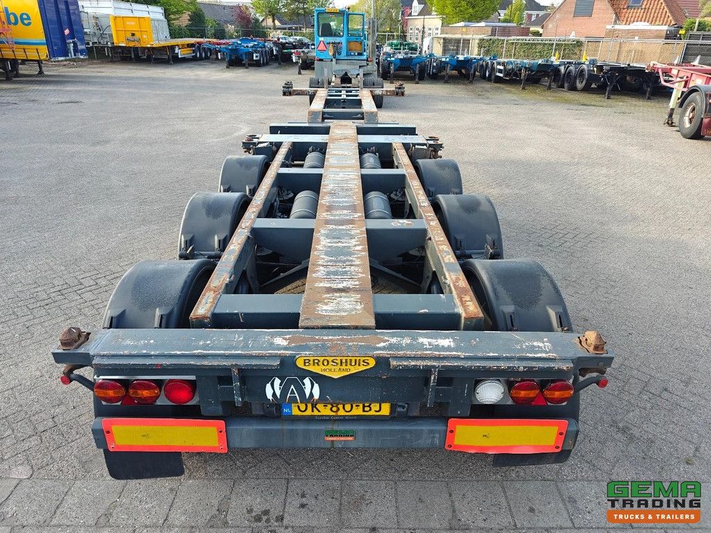 Broshuis 3 UCC-39/45 EU Multi - All Connections - Disc Brakes - 2x Lift Axle - 3 Axles SAF - 2 Pieces in Stock