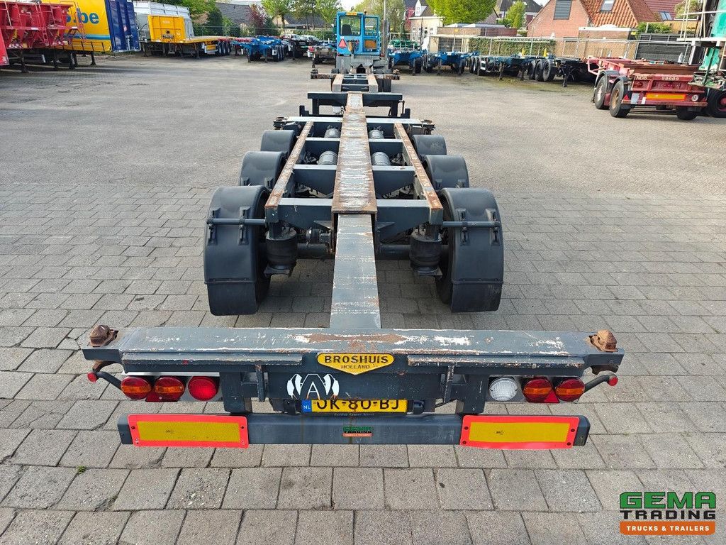 Broshuis 3 UCC-39/45 EU Multi - All Connections - Disc Brakes - 2x Lift Axle - 3 Axles SAF - 2 Pieces in Stock