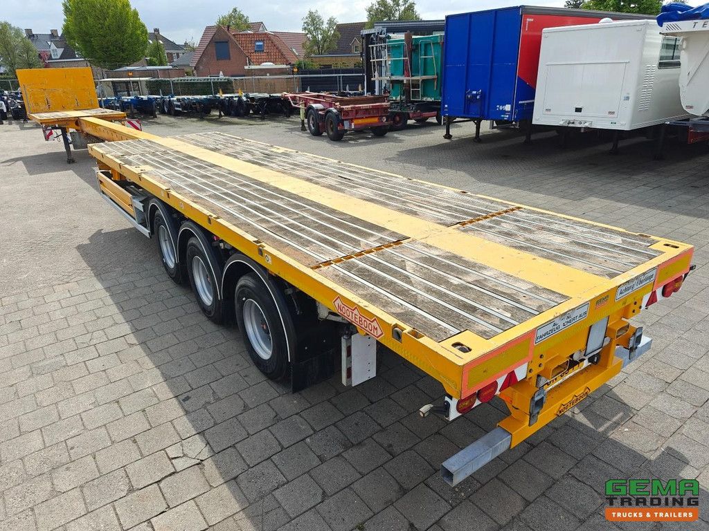 Nooteboom O-45-03V 8 Meter Extendable - Cage Attachment - TwistLocks - Hardwood Floor - 02/2027 MOT