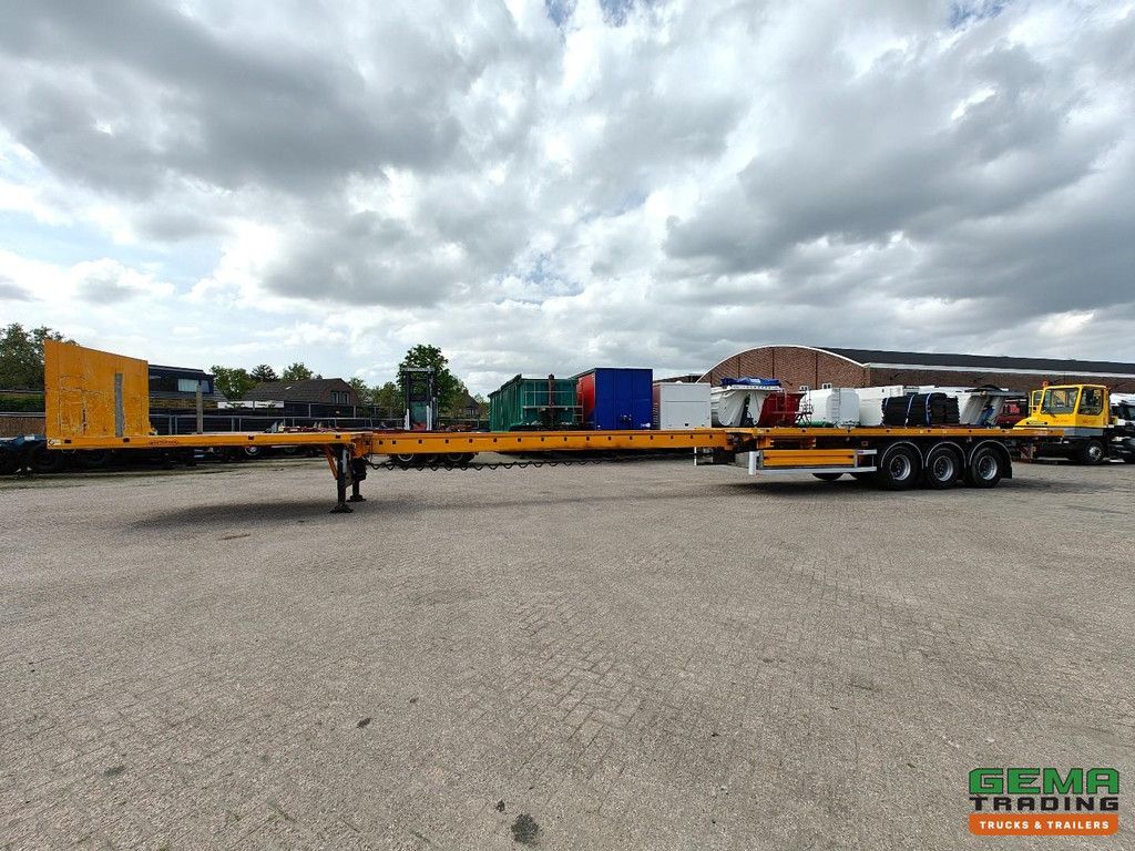 Nooteboom O-45-03V 8 Meter Extendable - Cage Attachment - TwistLocks - Hardwood Floor - 02/2027 MOT