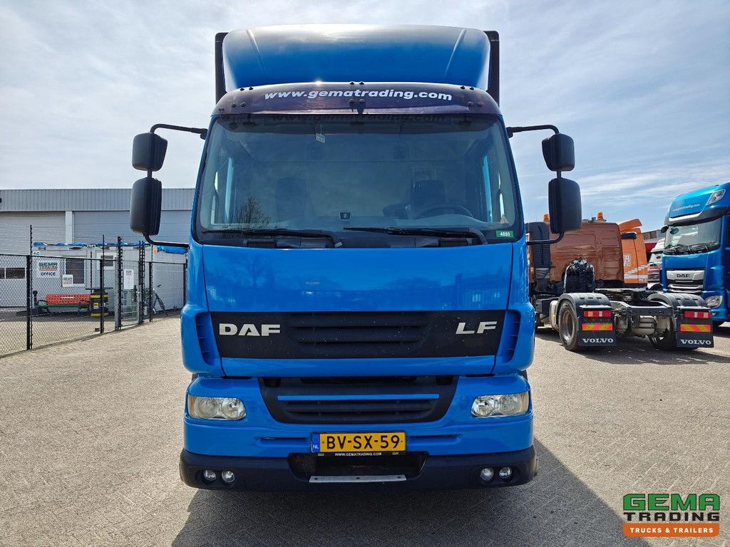 DAF FA LF55.250 4x2 DayCab Euro5 - 19T - Enclosed Body 8.5m + Tail Lift 2000kg - SmartTacho V2 - Webasto - NL Truck