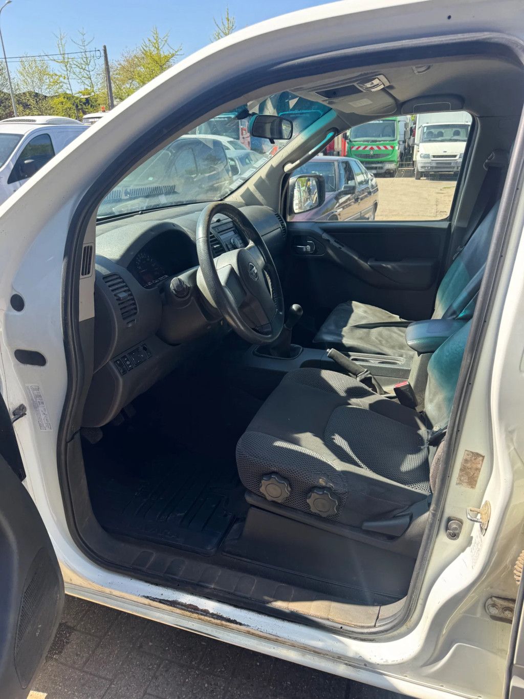 Nissan Navara **2500DIESEL-4X4-AIRCO**