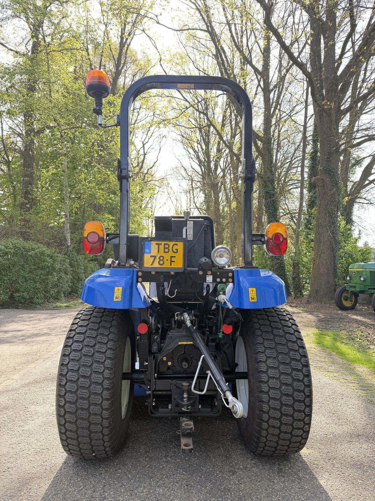New Holland Boomer 25