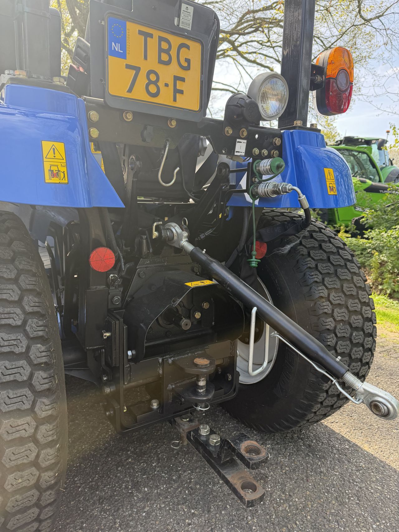 New Holland Boomer 25