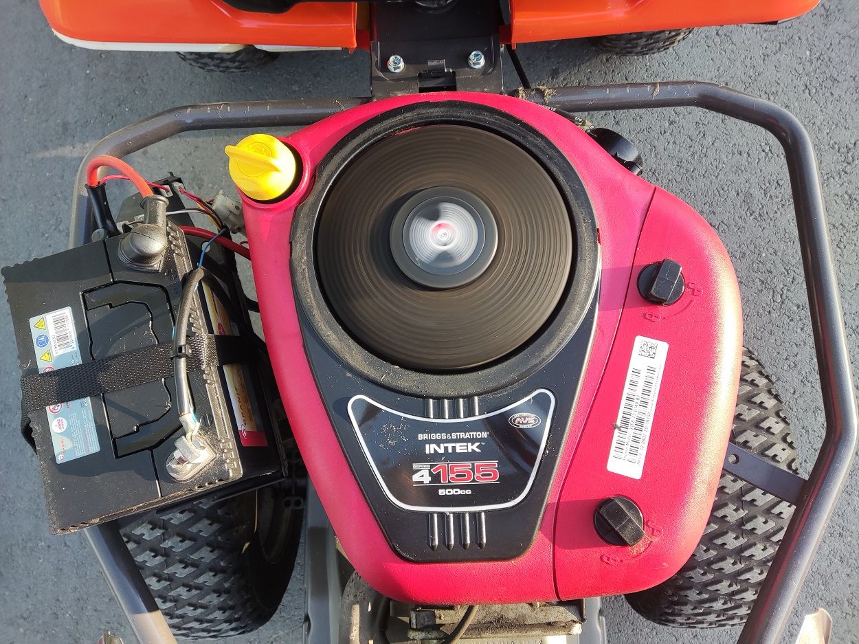 HUSQVARNA zitmaaier (type R216, B&S, 103 cm, hydro, i.z.g.s)