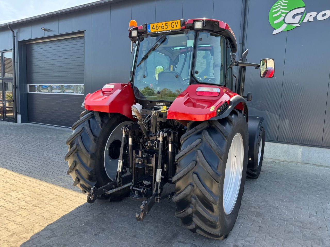 Case Farmall 115U PRO