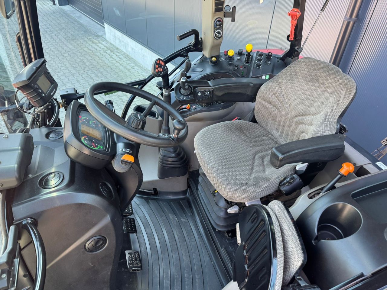 Case Farmall 115U PRO