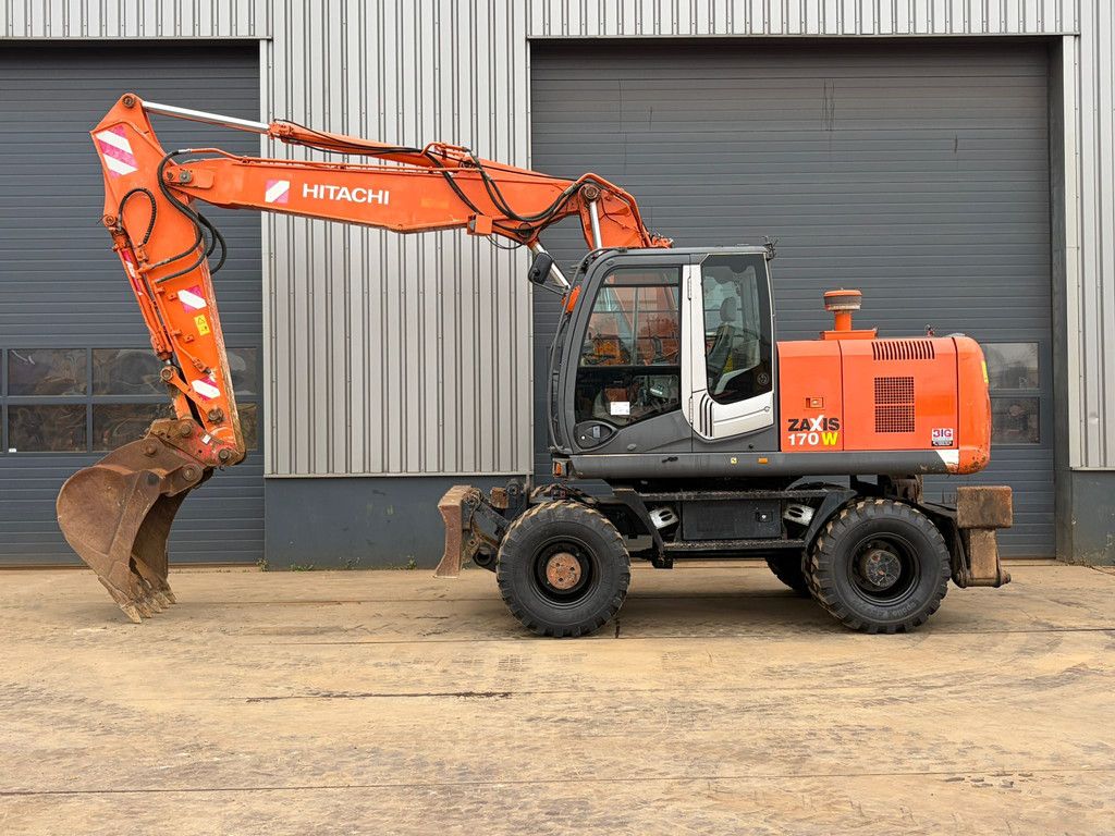 Hitachi ZX170W-3