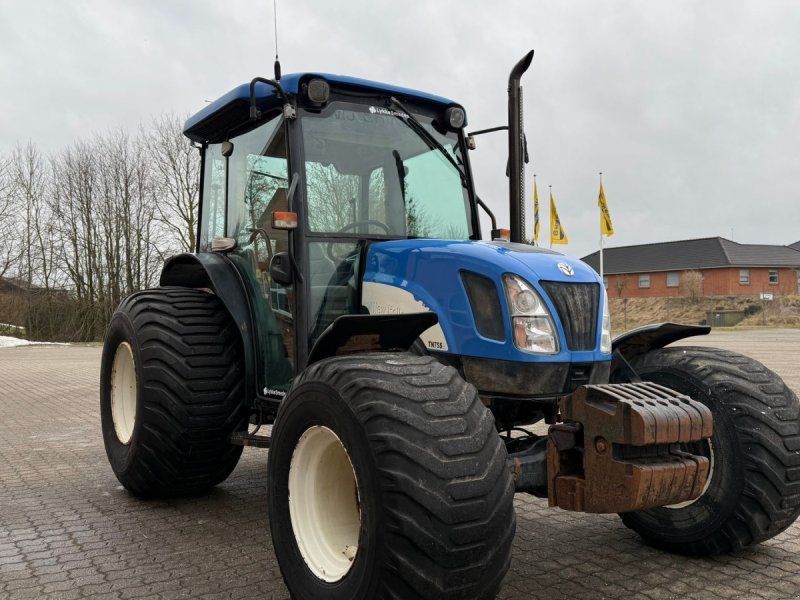 New Holland TN75SA