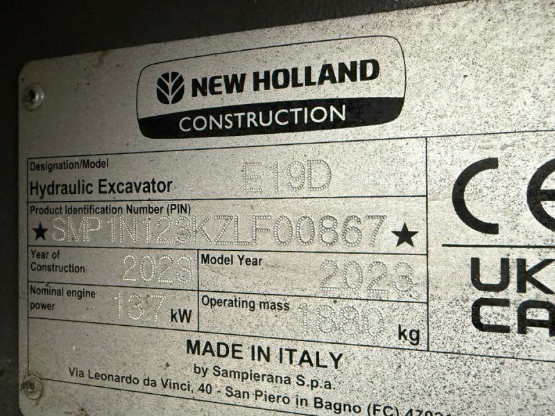 New Holland E19D CAB AG