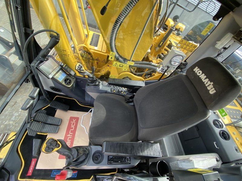 Komatsu PC240LC-11EO