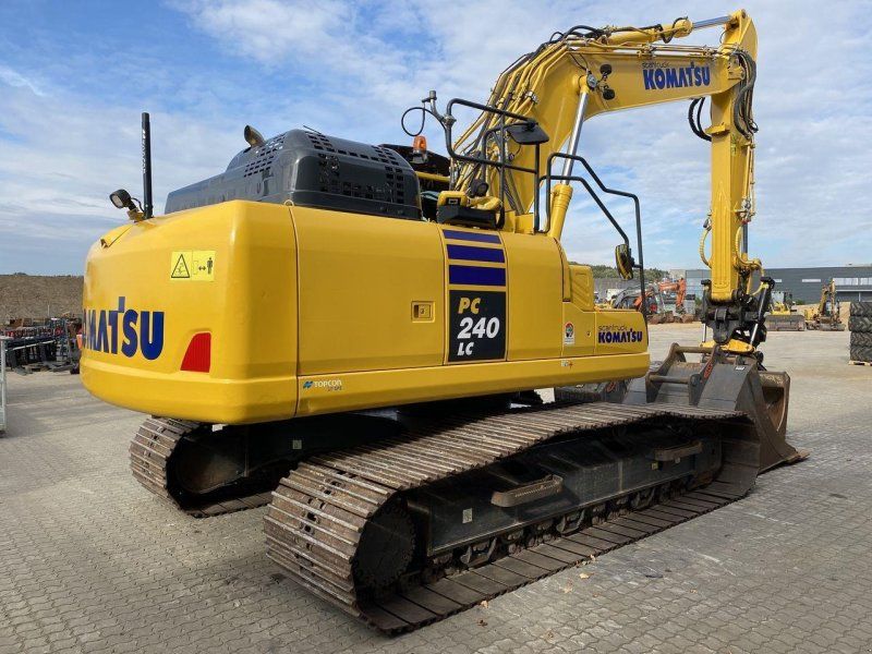 Komatsu PC240LC-11EO