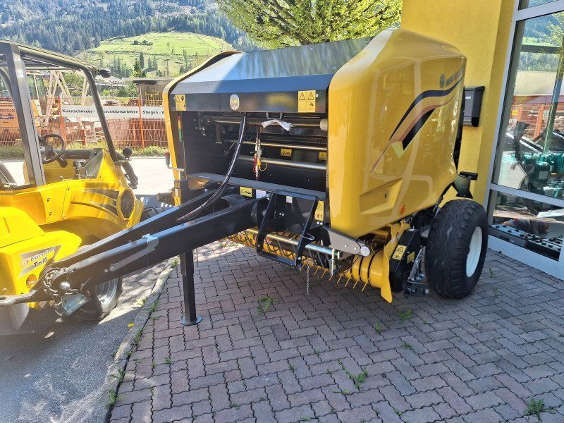 New Holland Roll Bar 120 Utility