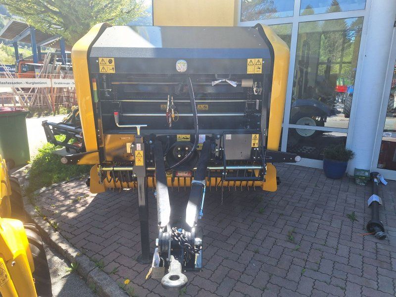 New Holland Roll Bar 120 Utility