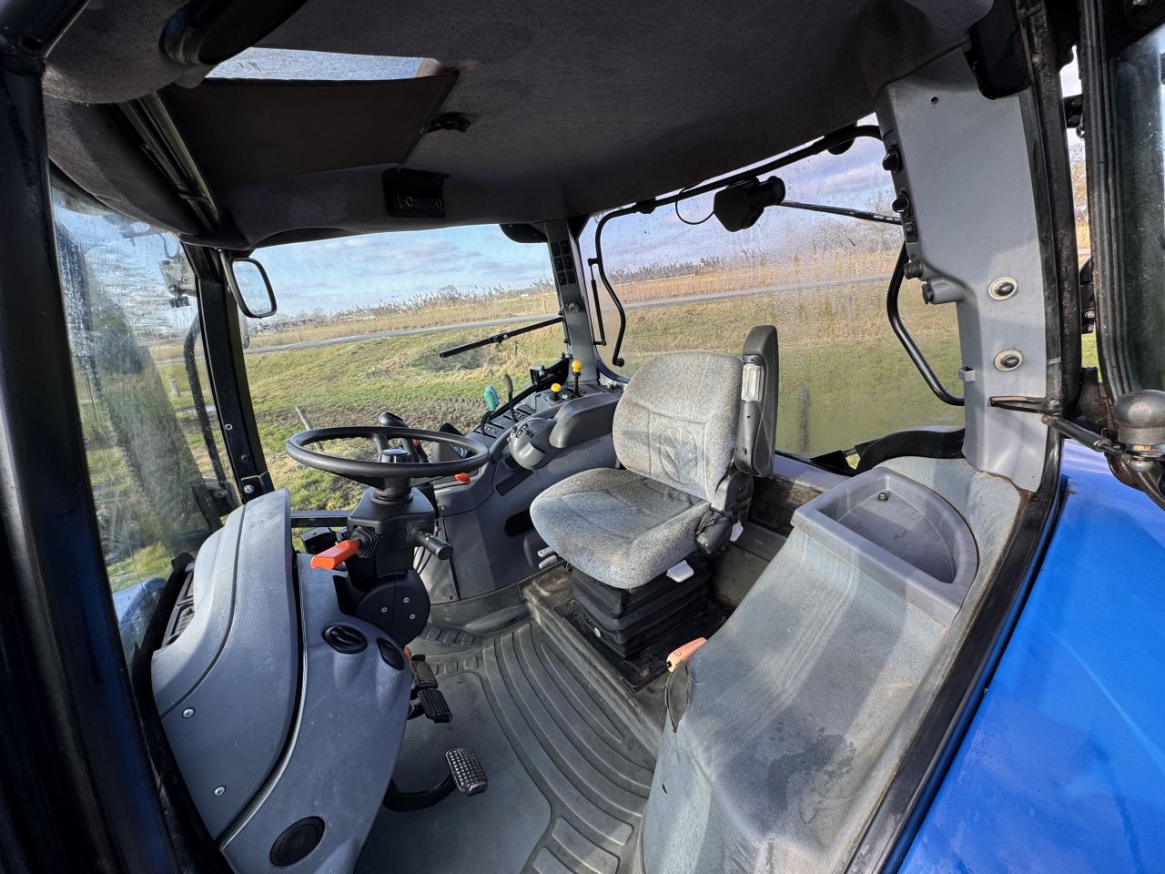 New Holland T6010 met voorlader