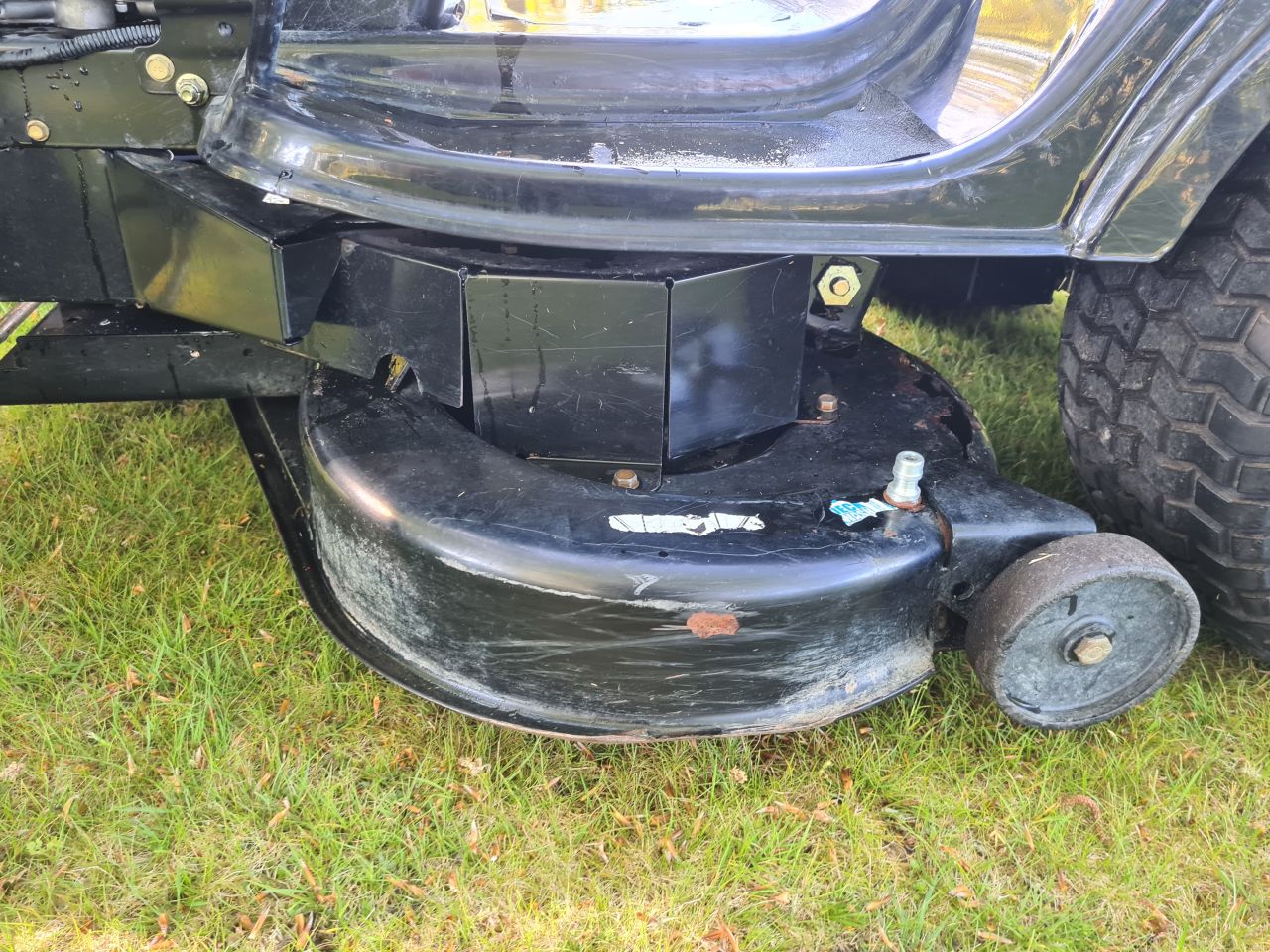 MTD zitmaaier met opvangbak.