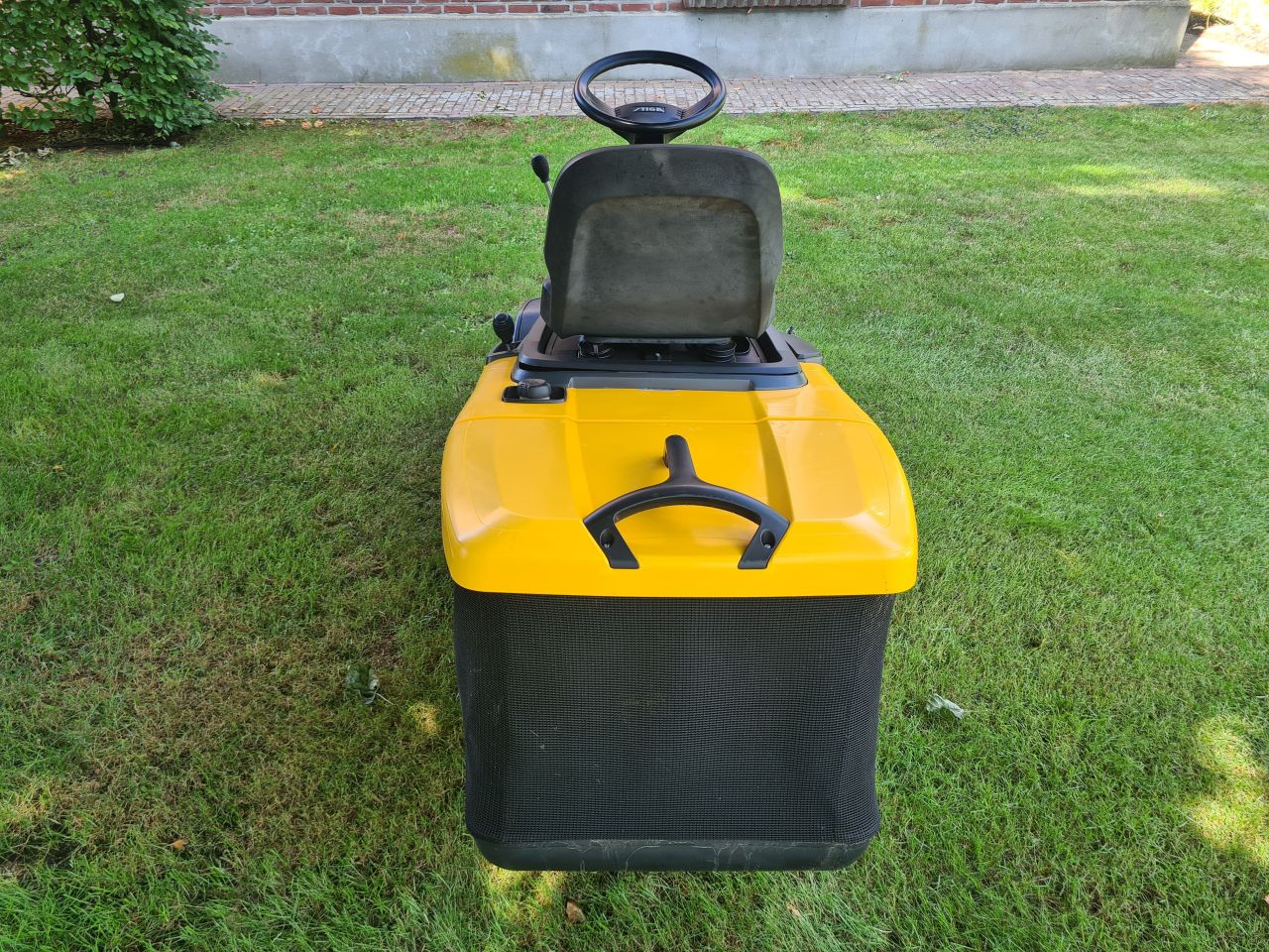 Stiga combi 1066 HQ zitmaaier hydrostaat met opvangbak.