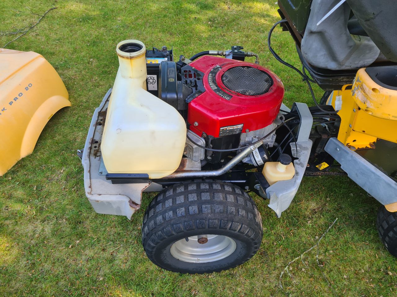 Stiga park Pro 20 stuurbekrachtiging 2 cilinder Vanquard.