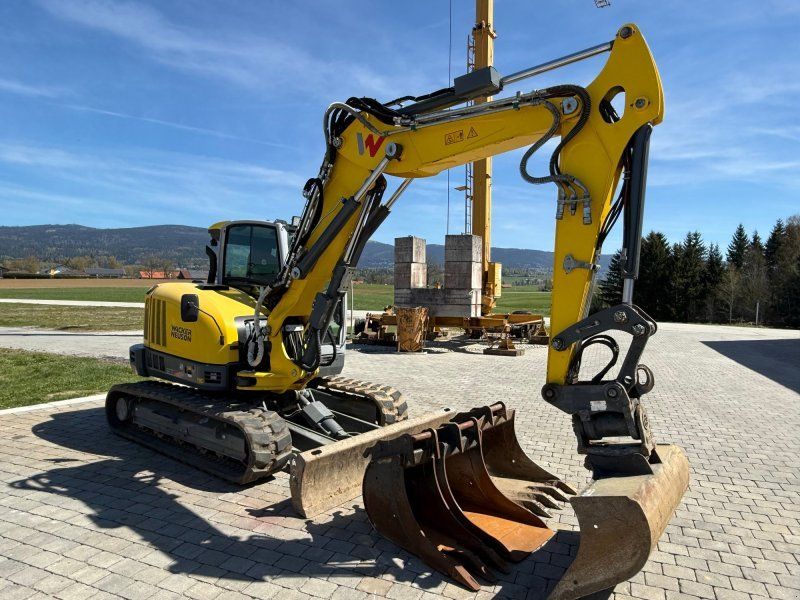 Wacker Neuson ET 90 mit Powertilt