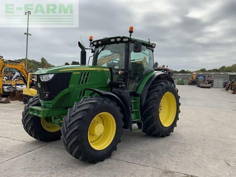 John Deere 6215r  (st24428)