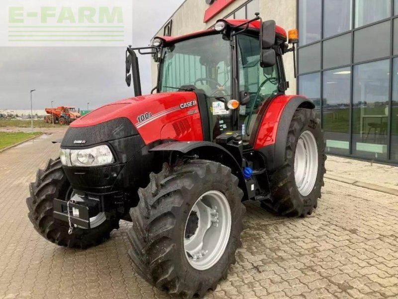 Case IH farmall 100a