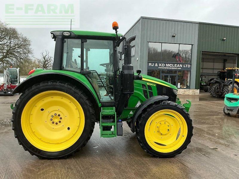 John Deere 6090m  (st26116)