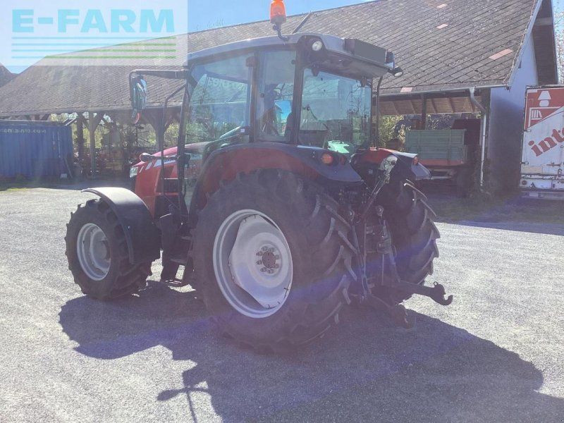 Massey Ferguson 5711