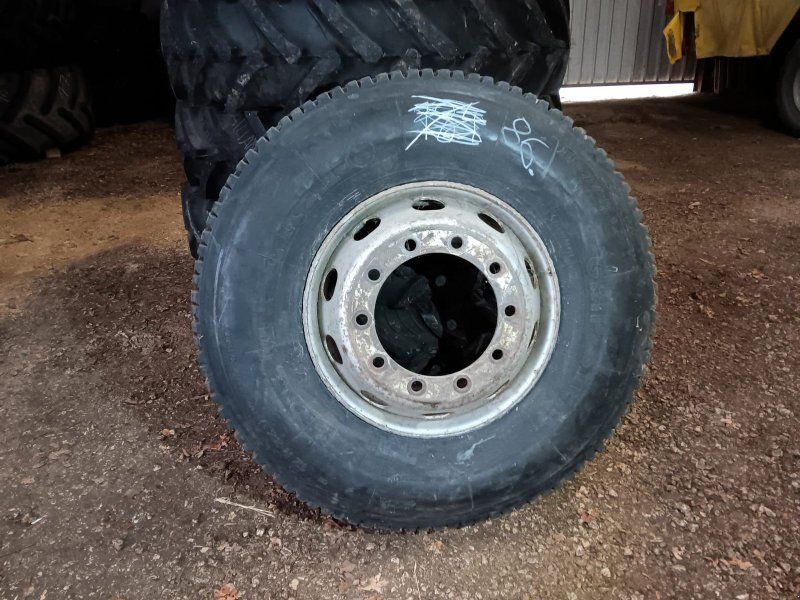 1 Stück Semperit Reifen: 12R22,5